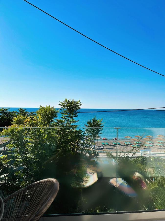 Delfini Beach Hotel & Suites Archangelos  Exterior photo