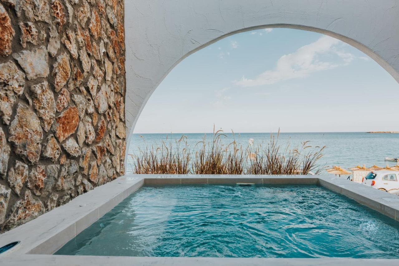 Delfini Beach Hotel & Suites Archangelos  Exterior photo
